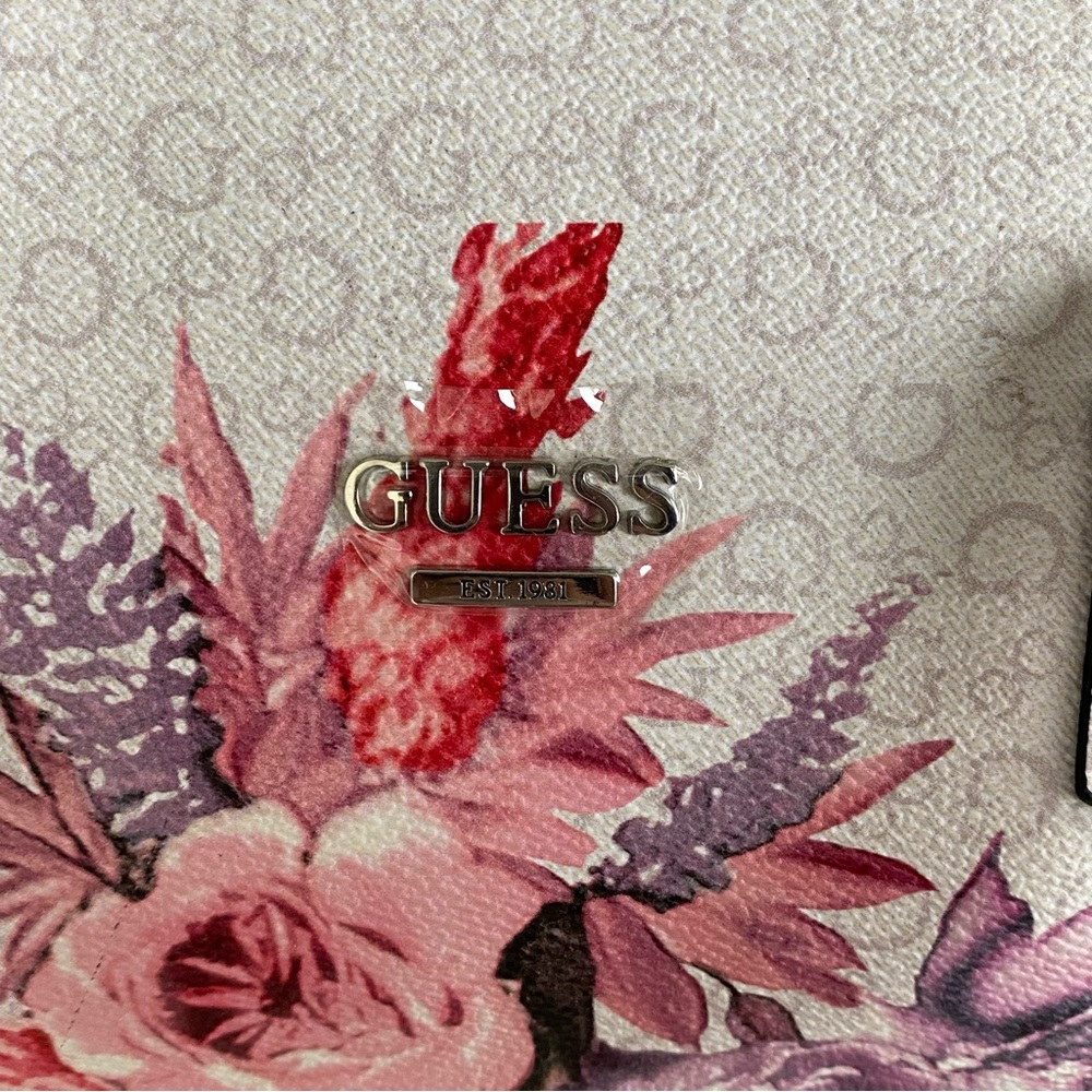 GUESS floral spring purse - Picture 3 of 6